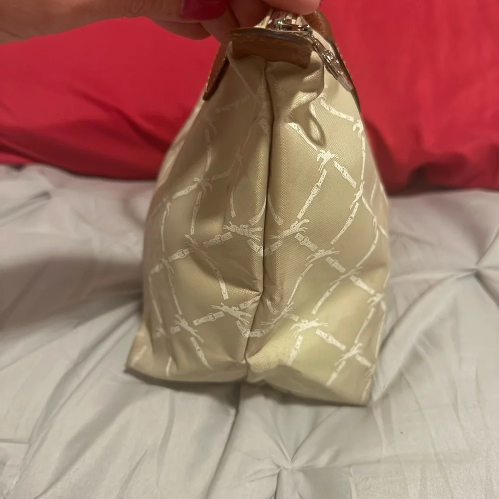 Longchamp Le Pliage Tote - Picture 4 of 10